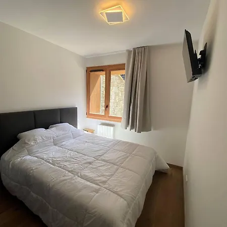 Apartment Neuf 2 Chambres, Parking Inclus, Proche Bus Gratuit - Fr-1-356-531